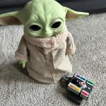 Baby Yoda w/ remote - like new 