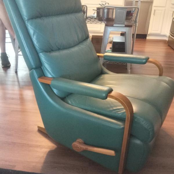 Photo of Vintage Lazy Boy Leather Recliner