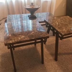 Photo of 3 PCS COFFEE TABLE PLUS THE HOME DECOR ON THE TABLE