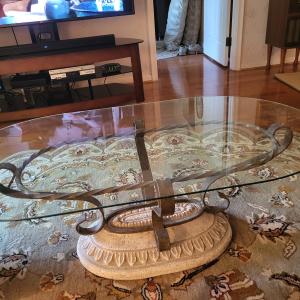 Photo of 2 end tables(glass), 2 lamps, coffee table(glass)