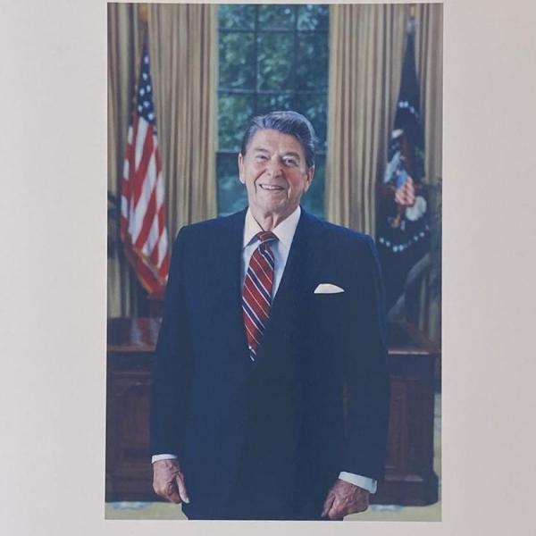 Photo of Ronald Reagan signed photo