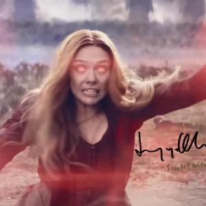 Photo of The Avengers Elizabeth Olsen signed movie photo