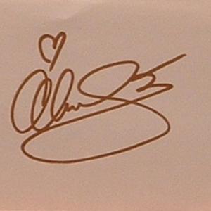 Photo of Alicia Silverstone signature slip