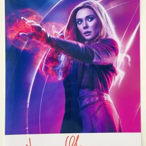 Photo of Marvel Scarlet Witch Elizabeth Olsen signed movie photo
