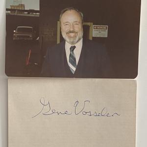 Photo of E. Gene Vosseler original signature with photo