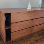 Dresser. 6 drawer wooden piece