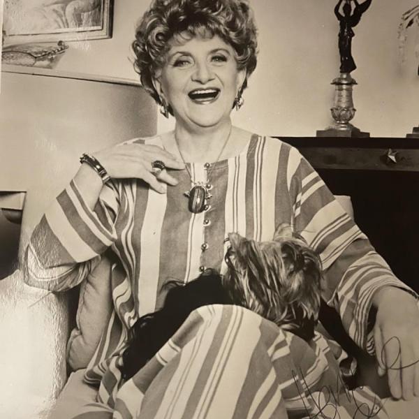 Photo of Hermione Gingold signed photo