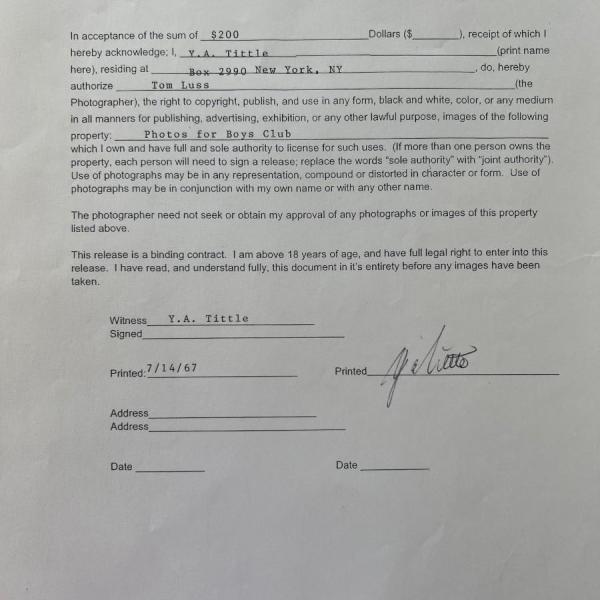 Photo of NY Giants Y. A. Tittle signed contract 