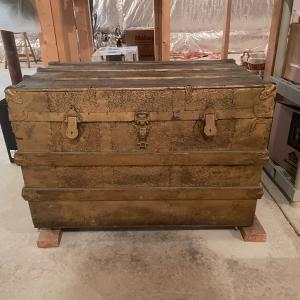 Photo of Steamer trunk