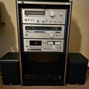 Photo of Sansui Stereo System
