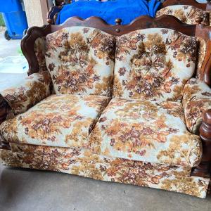 Photo of Vintage Retro Country Rustic Two-Seater Couch Love Seat