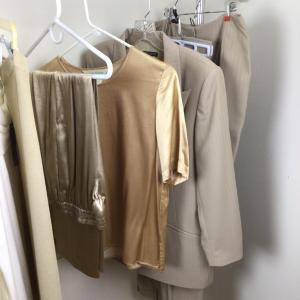 Photo of 079 White & Gold Ladies Lot