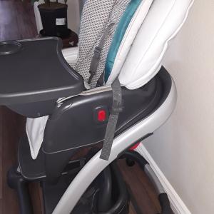 Photo of Graco 6-in-1 highchair and booster 