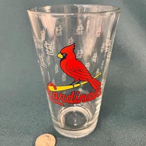 Photo of ST. LOUIS CARDINALS BEVERAGE/BEER GLASS