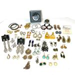 1214 Lot of Costume Jewelry Earrings