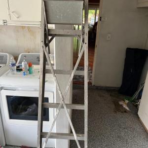 Photo of Used Metal Home Improvement Ladder