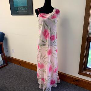 Photo of Summer Maxi Dress w/ Floral Hibiscus Print, Sz X-Sm, NWOT