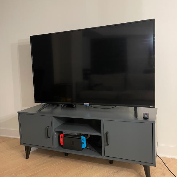 Photo of TV & Stand