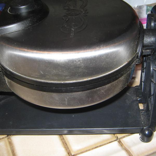 Photo of Rotating waffle maker