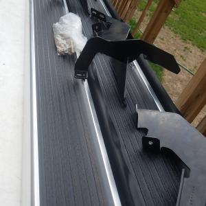 Photo of 2013 Ford Explorer running boards with hardware