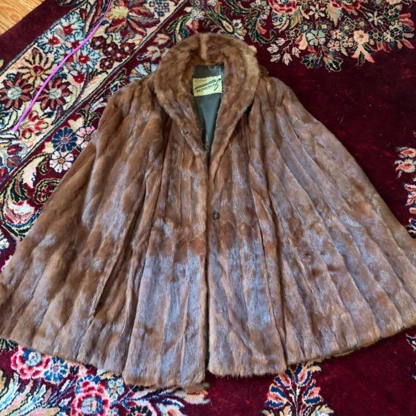 Photo of Genuine Fur Cape, by Jennon Master Furrier, Fits Many, Mint Condition
