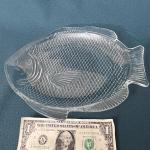 CLEAR GLASS FISH PLATTER DIMENSIONAL LOOK