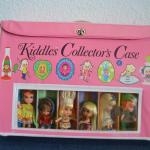 LOT 205. VINTAGE KIDDLES COLLECTOR CASE WITH DOLLS
