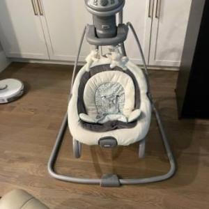 Photo of Graco DuetSoothe Swing and Rocker 
