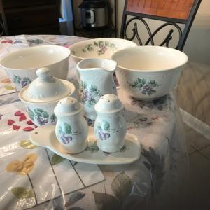 Photo of Complete Pfaltzgraff Setting Of 8 Grapevine Dishes & other items