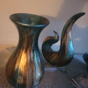 Photo of Vase and figure
