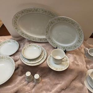 Photo of Royal Wentworth, Pauline, 8695, Made in Japan, Floral Porcelain with Silver Trim