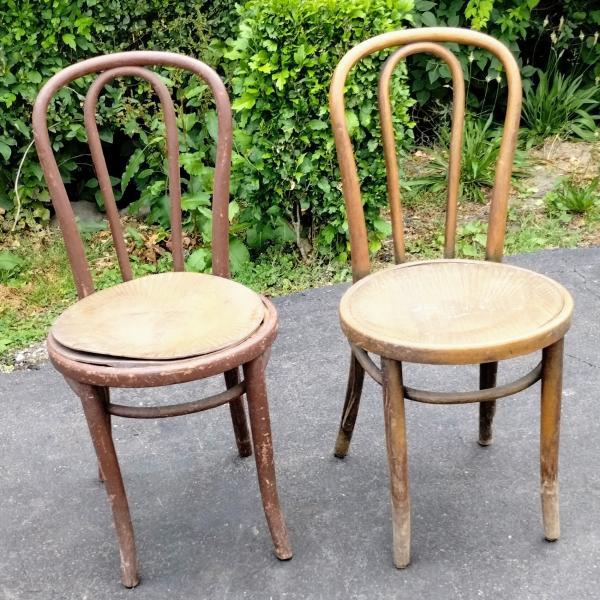 Photo of Two old chairs