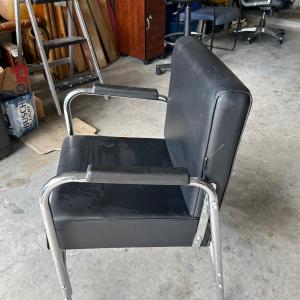 Photo of Salon shampoo chair