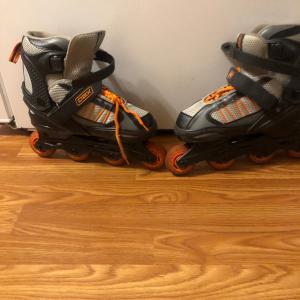 Photo of Kids Adjustable Roller Blades 5,6,7 & 8 great for beginners 