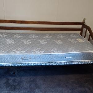 Photo of DAYBED – Twin Size			 