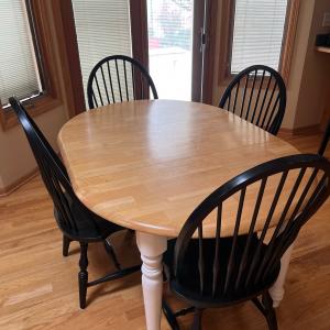 Photo of Kitchen table with 4 chairs 