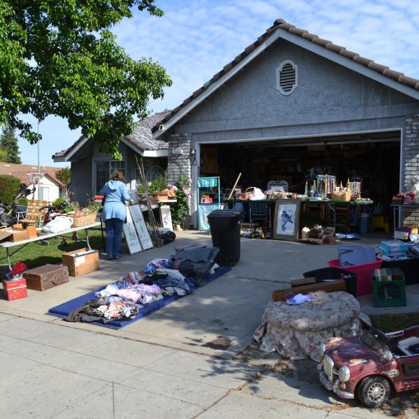 Photo of Clovis Yard Sale