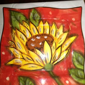 Photo of Sunflower serving tray