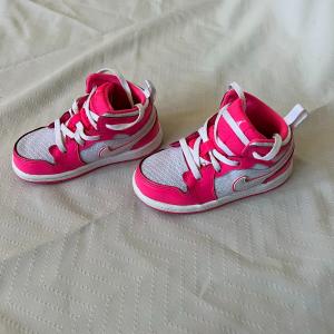 Photo of Jordan Shoes Jordan 1 Mid Hyper Pink White - Sz 8