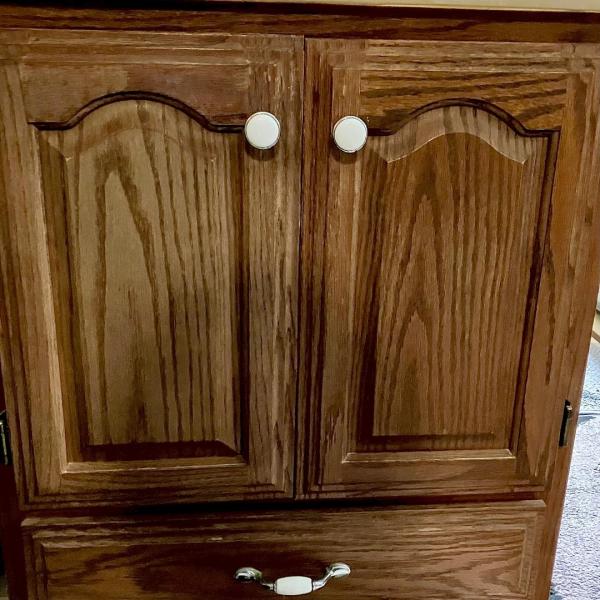 Photo of BATHROOM VANITY CABINET AND TOP 24INCHES