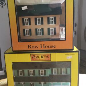 Photo of O gauge houses by Rail King for model train layout