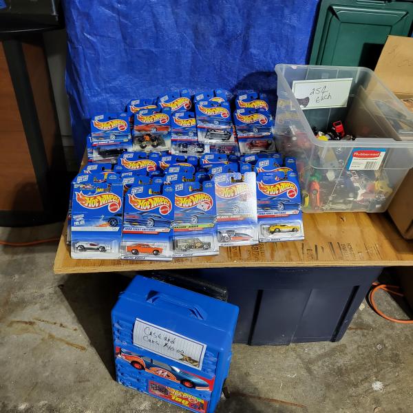 Photo of Hot wheel cars still in package 