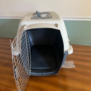 Photo of Dog kennel/pet taxi
