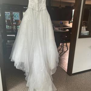 Photo of Ball Gown / Wedding Gown