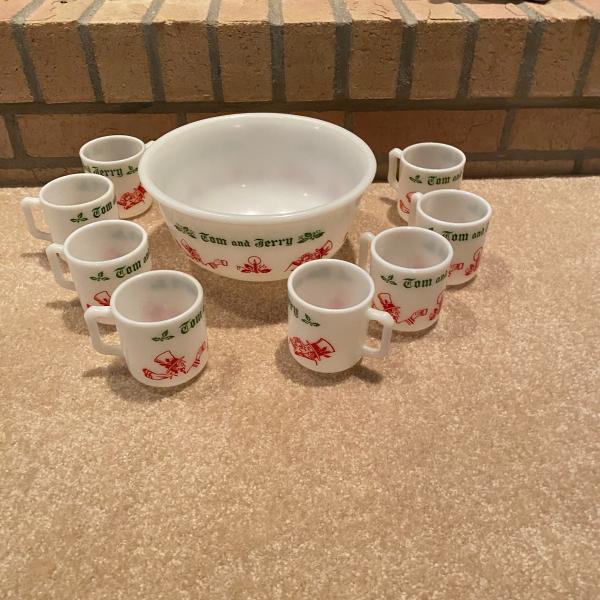 Photo of Vintage Items Collectors  Pyrex  Tom and Jerry  "Drink" Set w/ 8 cups