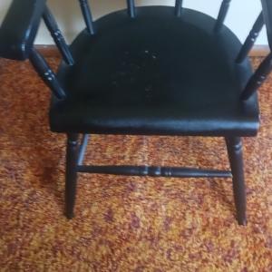Photo of black chair