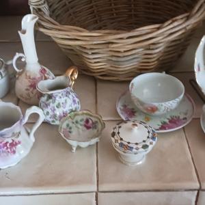 Photo of miscellaneous antique dishes
