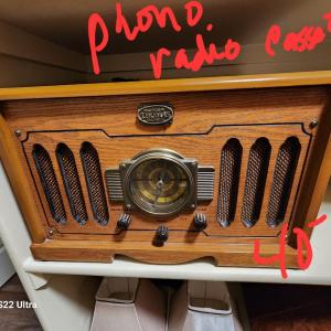 Photo of Thomas Phono Radio