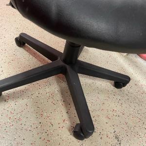 Photo of Blask Desk Chair