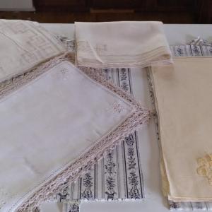 Photo of Mixed Lot of Placemats